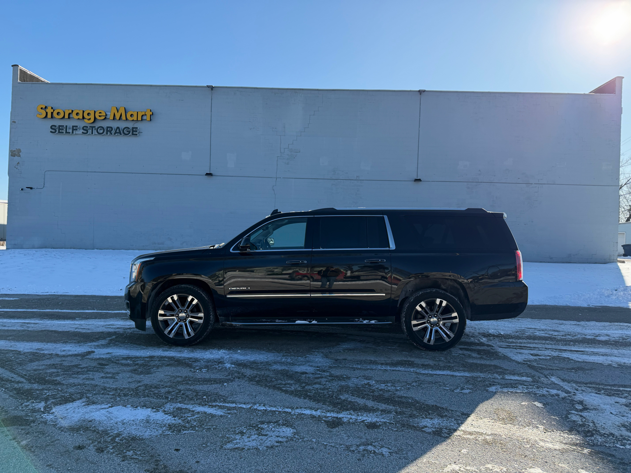 GMC Yukon XL Denali 4WD 2017