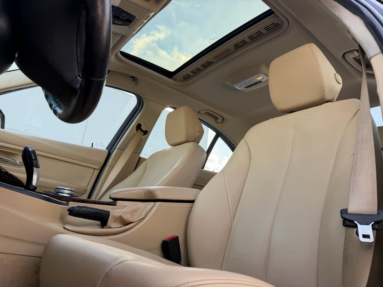 BMW 3-Series 320i xDrive 2015