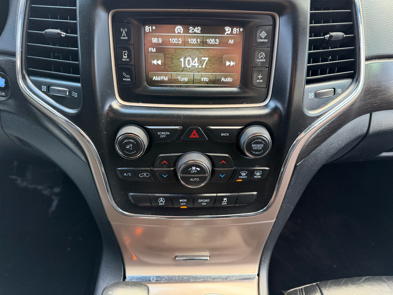 Jeep Grand Cherokee Laredo 4WD 2016