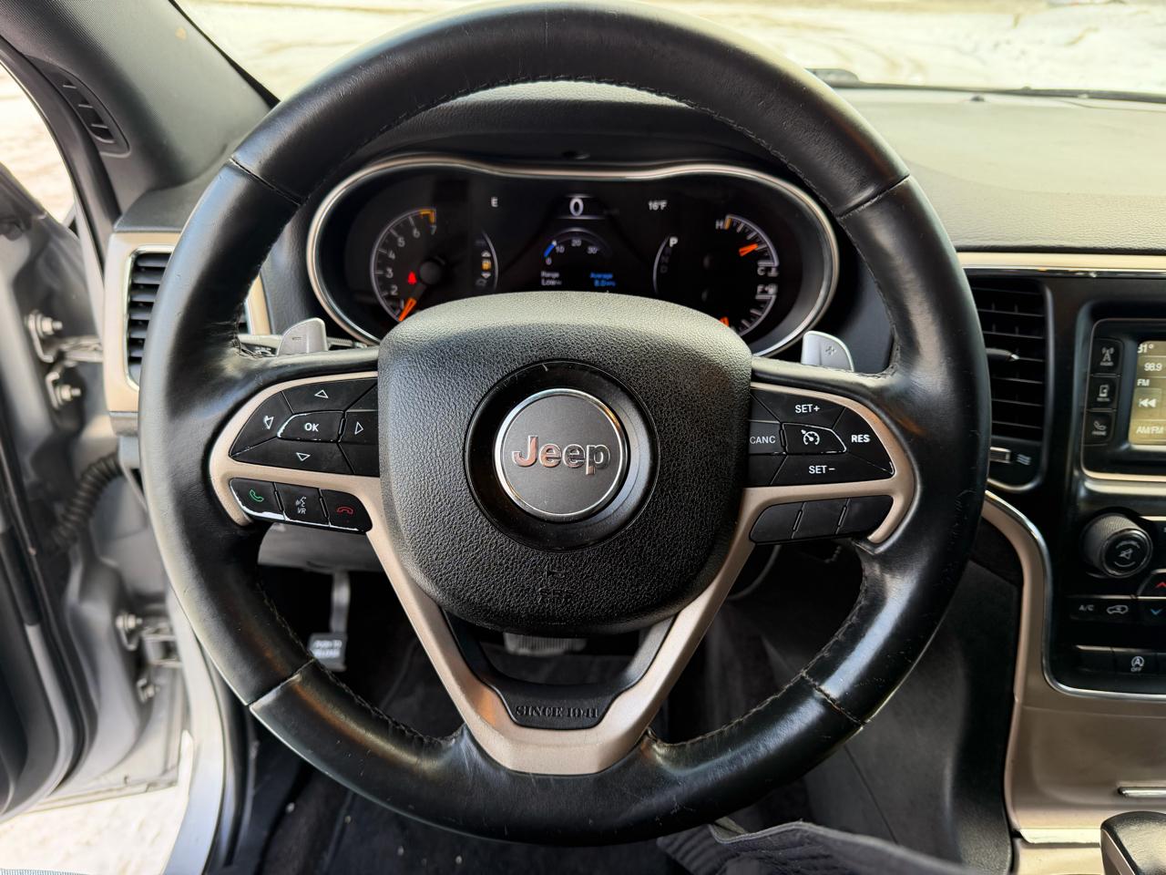 Jeep Grand Cherokee Laredo 4WD 2016