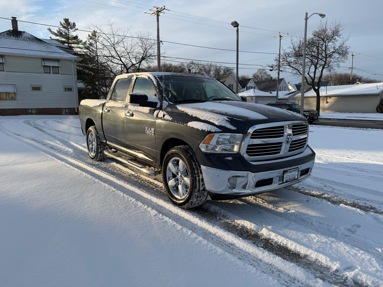 RAM 1500 SLT Crew Cab SWB 4WD 2017