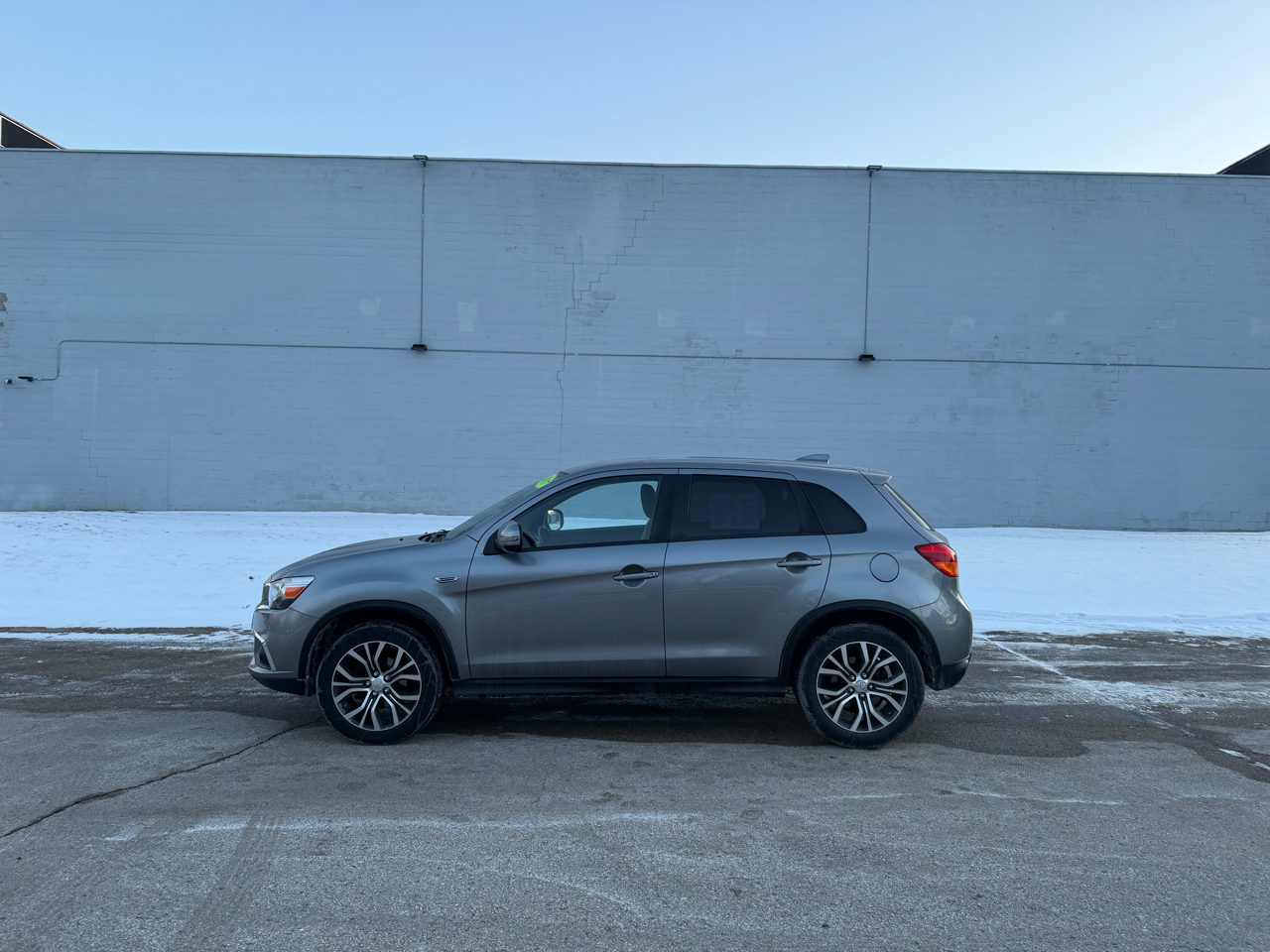 Mitsubishi Outlander Sport 2.4 SE 4WD CVT 2017