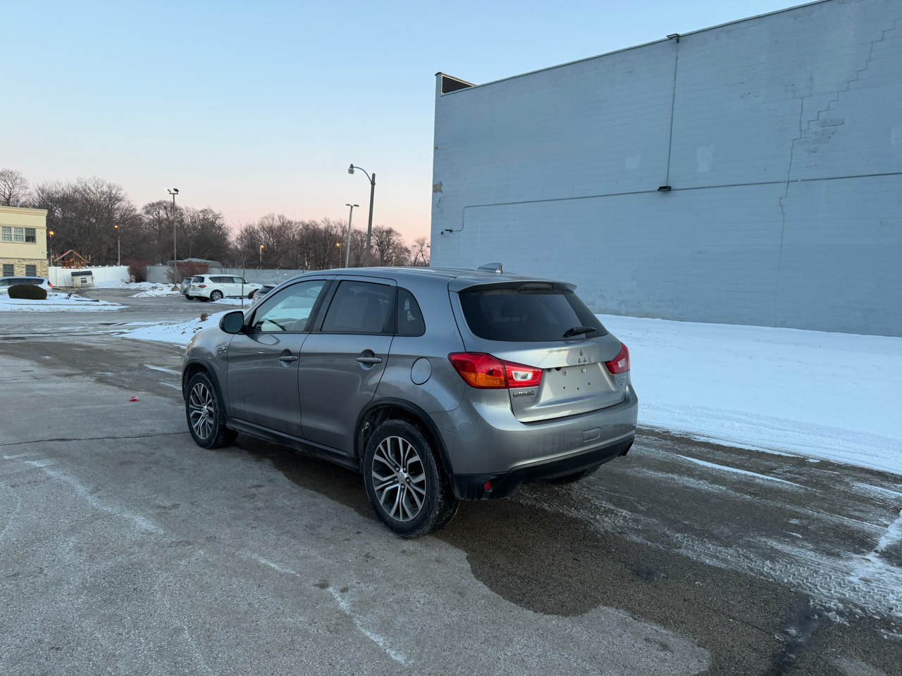Mitsubishi Outlander Sport 2.4 SE 4WD CVT 2017