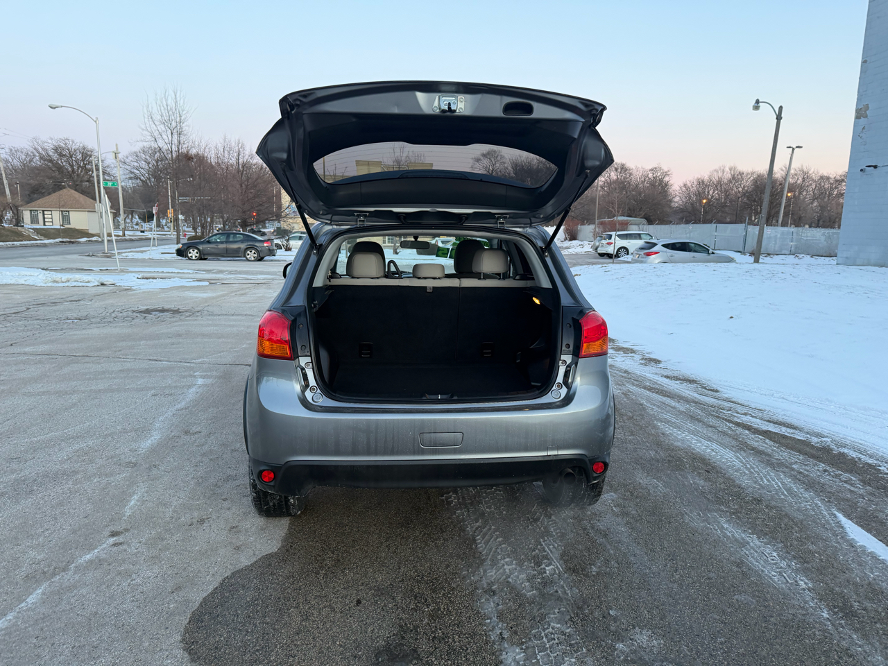 Mitsubishi Outlander Sport 2.4 SE 4WD CVT 2017