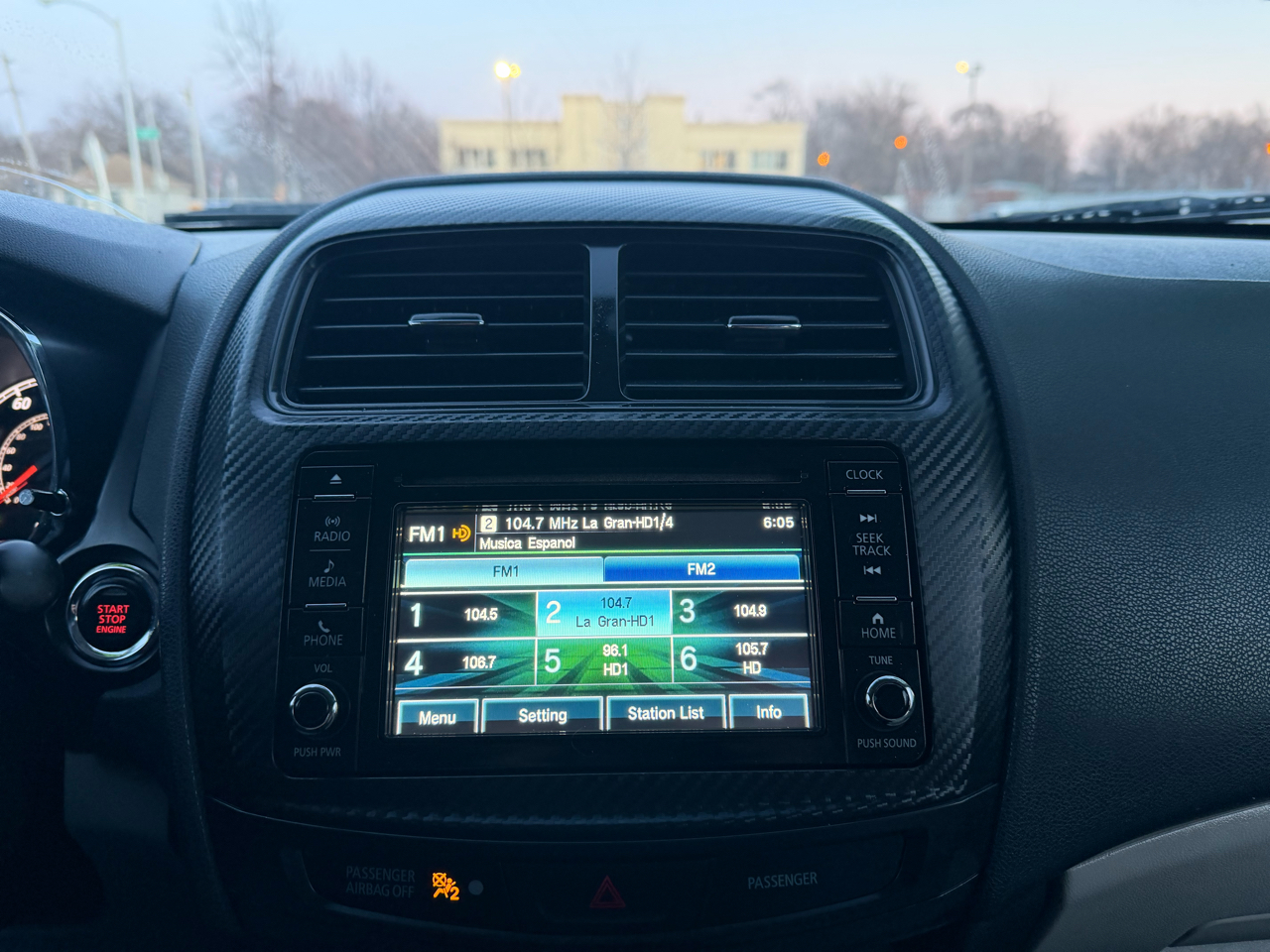 Mitsubishi Outlander Sport 2.4 SE 4WD CVT 2017