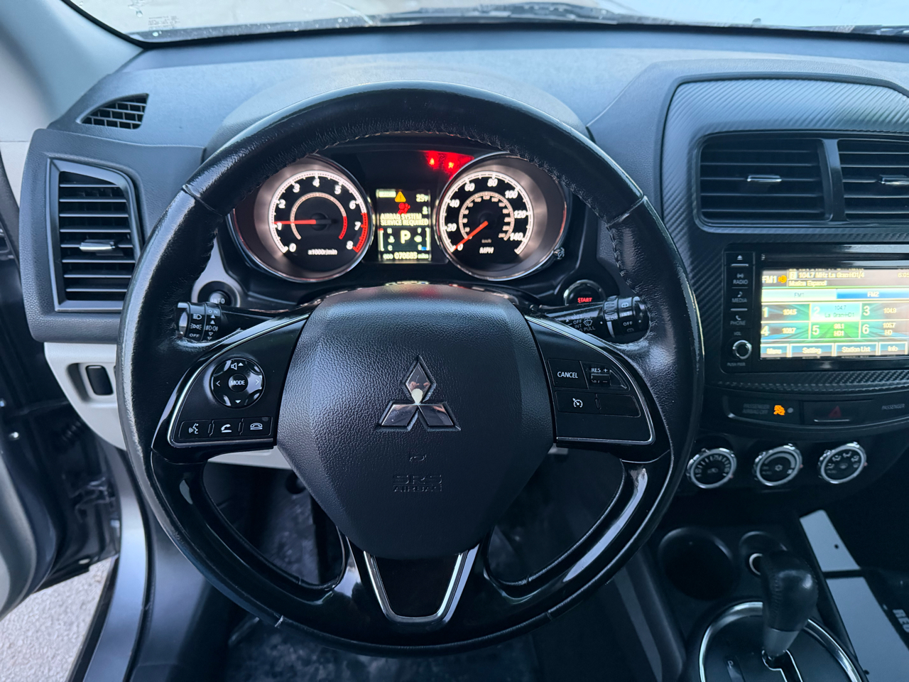 Mitsubishi Outlander Sport 2.4 SE 4WD CVT 2017