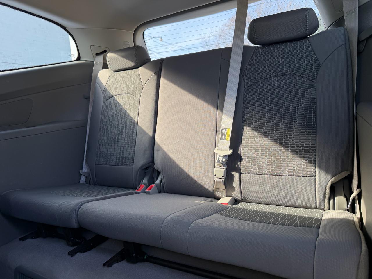 Chevrolet Traverse LS FWD w/PDC 2014