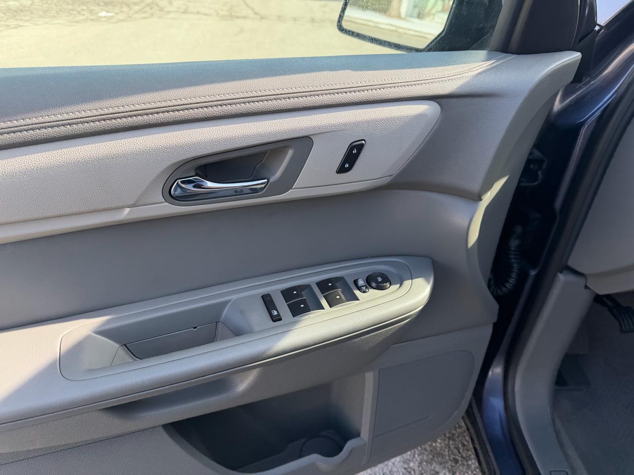 Chevrolet Traverse LS FWD w/PDC 2014