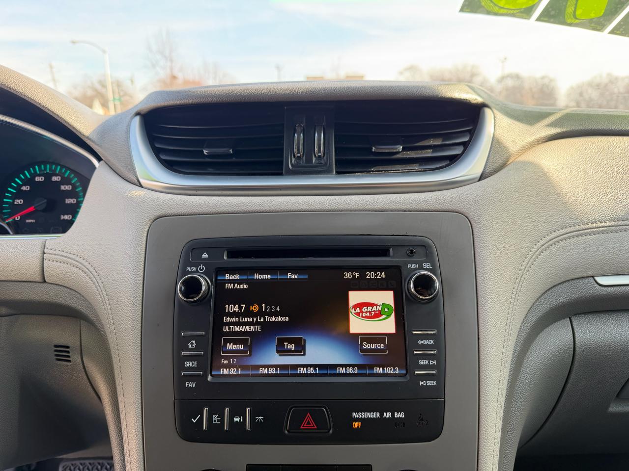 Chevrolet Traverse LS FWD w/PDC 2014