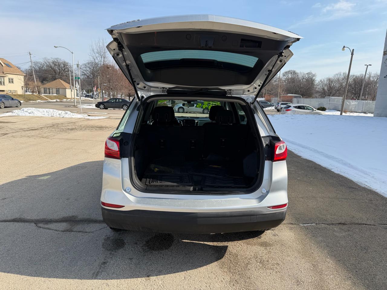 Nissan Pathfinder SV 4WD 2015