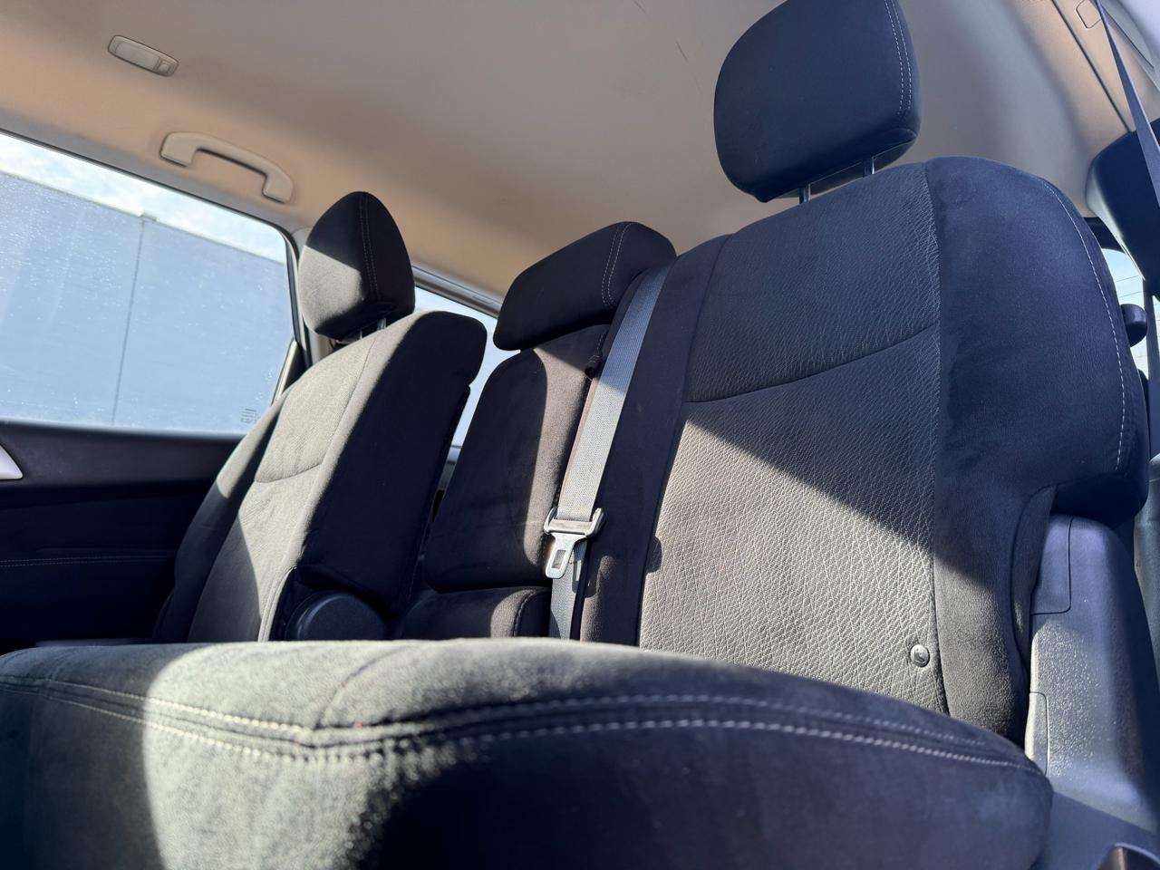 Nissan Pathfinder SV 4WD 2015