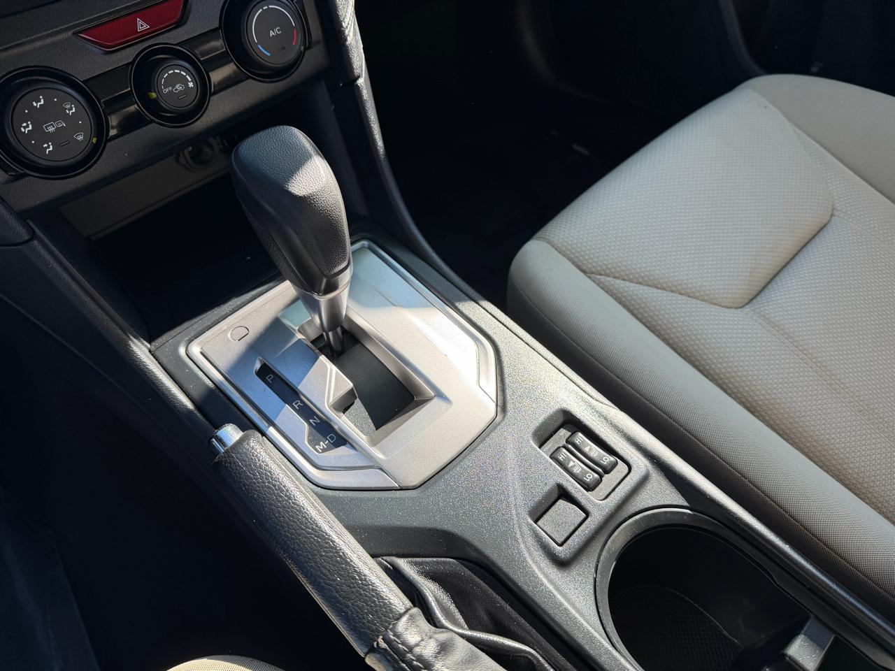 Subaru Impreza 2.0i Premium CVT 4-Door 2019