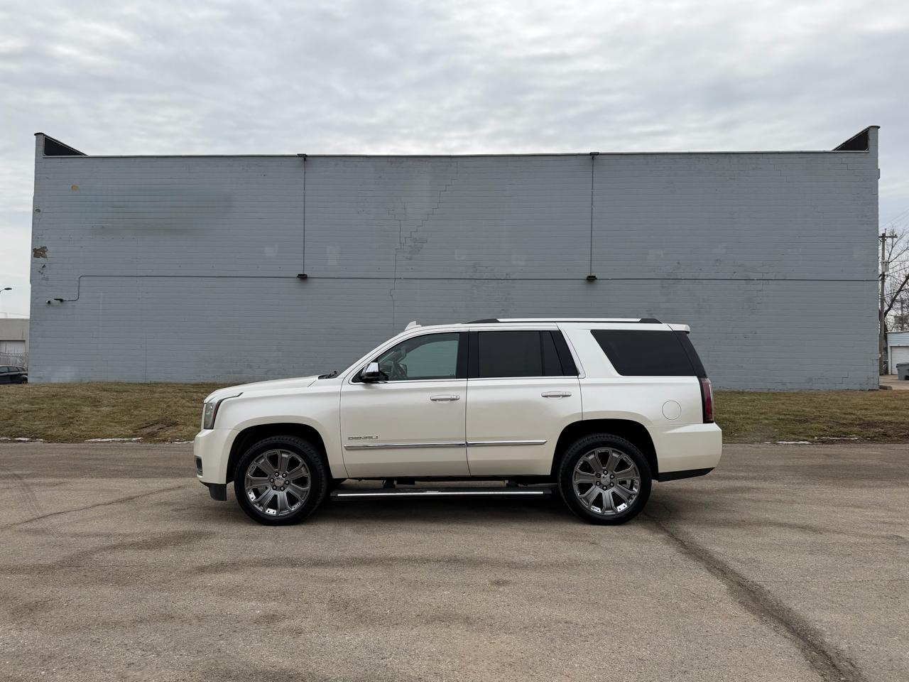 GMC Yukon Denali 4WD 2015