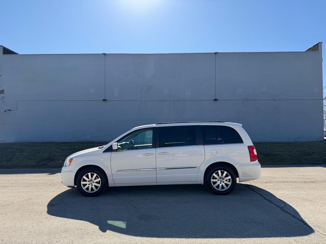 Chrysler Town & Country Touring 2013