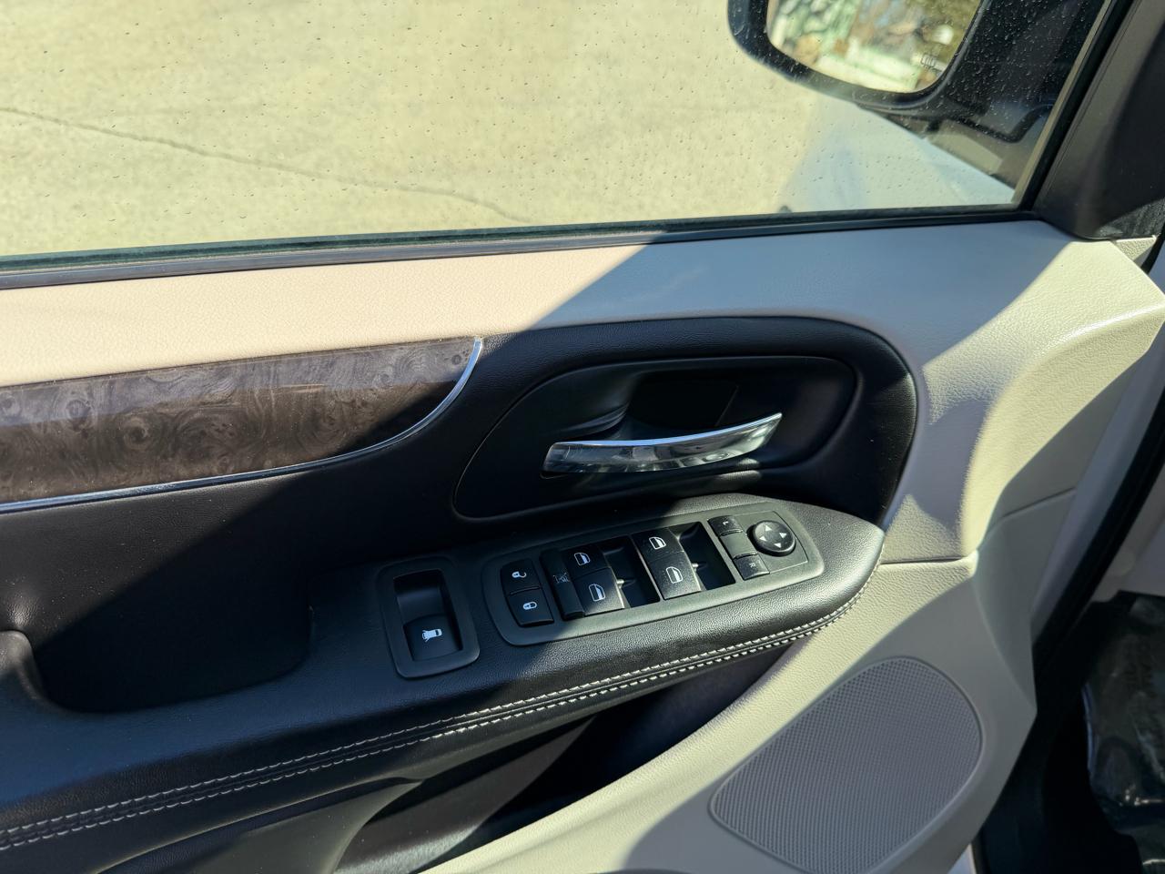 Chrysler Town & Country Touring 2013