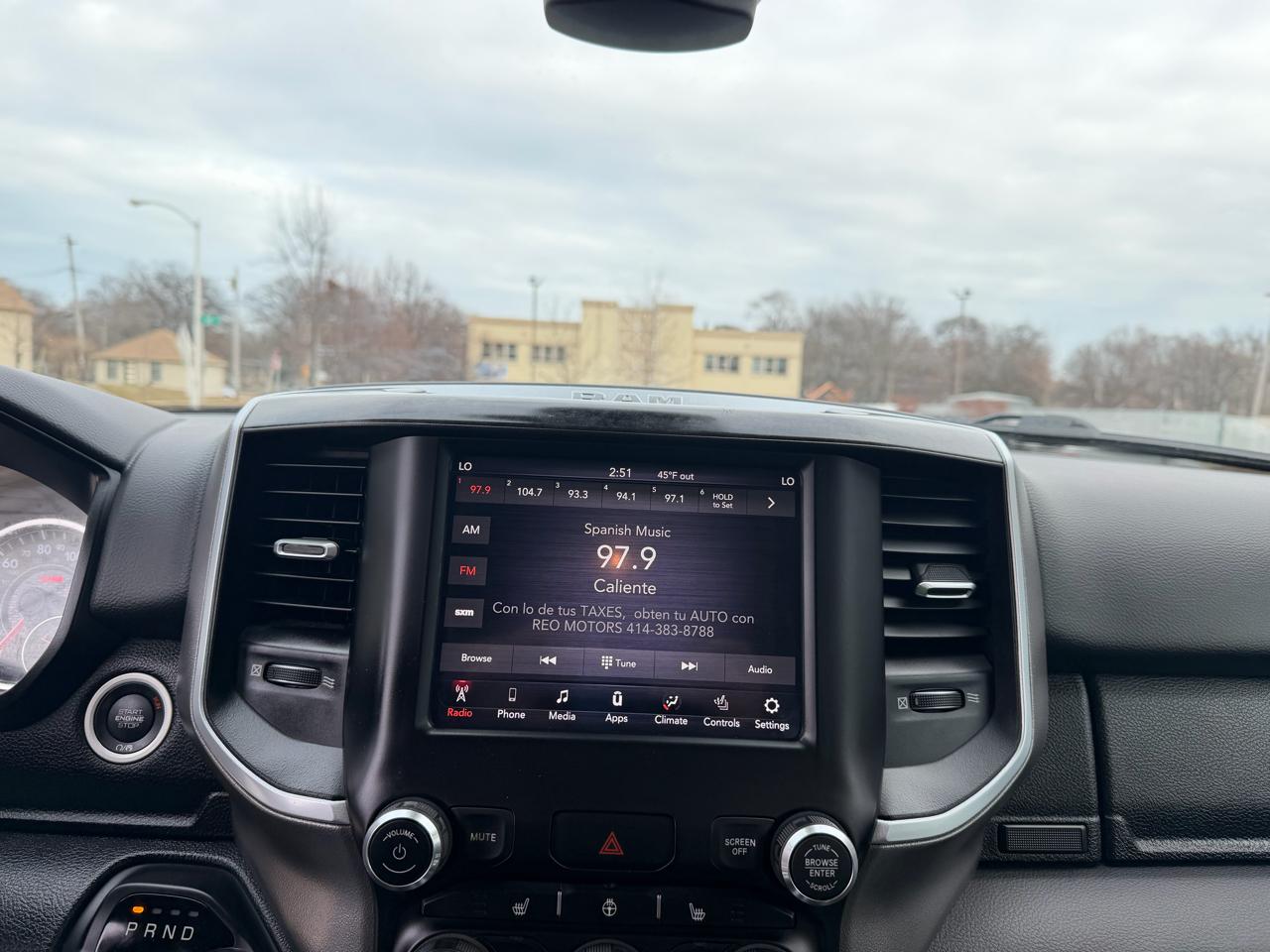 RAM 1500 Big Horn Quad Cab 4WD 2019