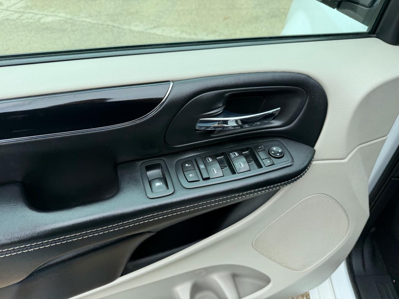 Dodge Grand Caravan SXT 2017