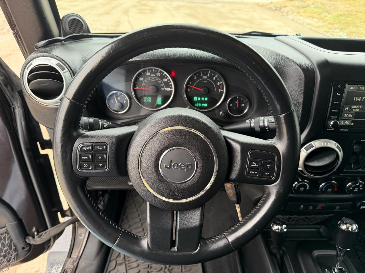 Jeep Wrangler Unlimited Sahara 4WD 2013