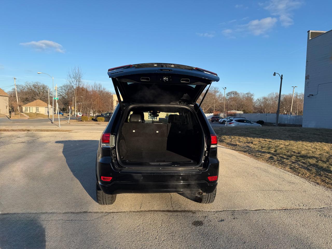 Jeep Grand Cherokee Laredo 4WD 2017