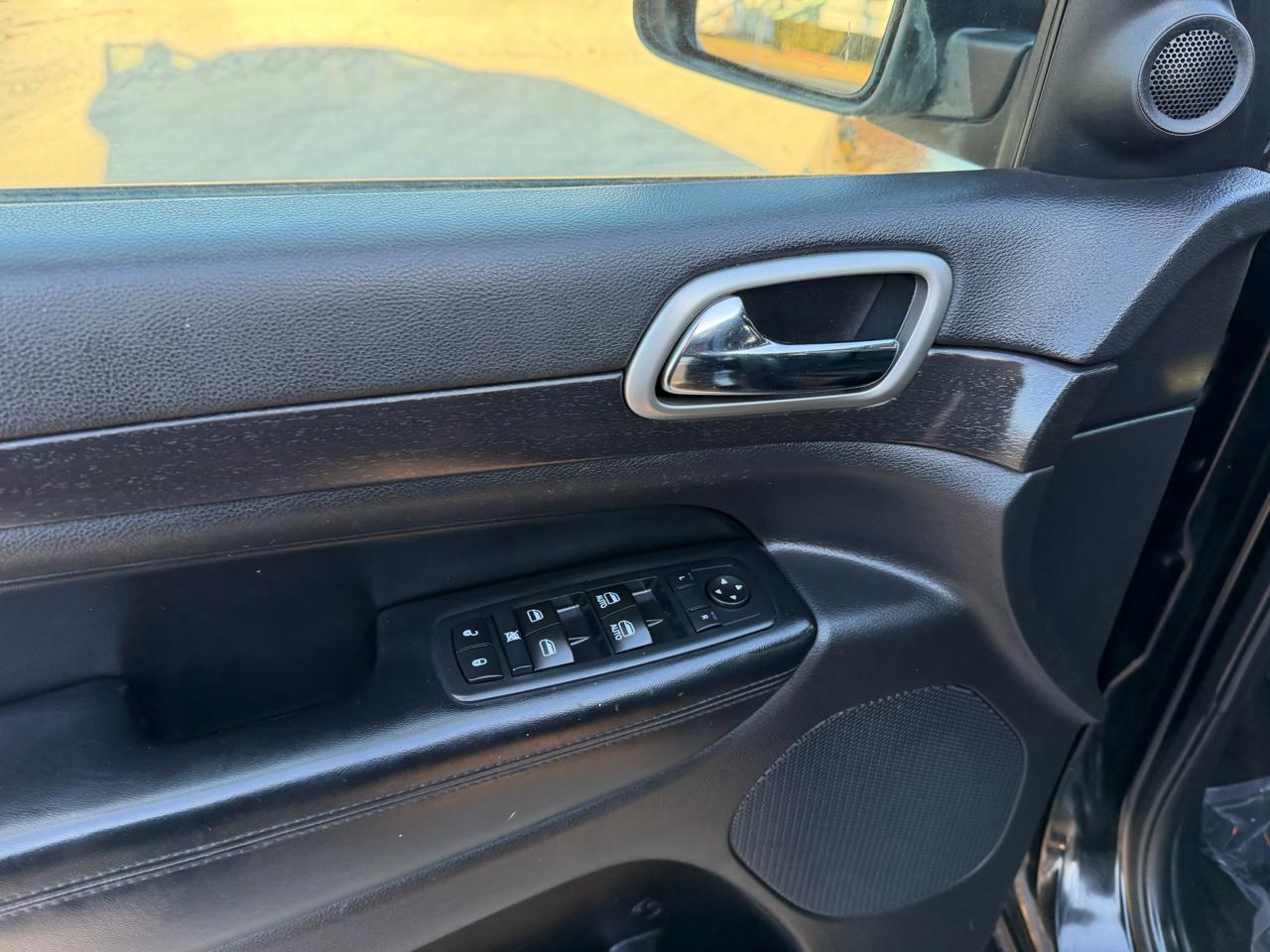 Jeep Grand Cherokee Laredo 4WD 2017