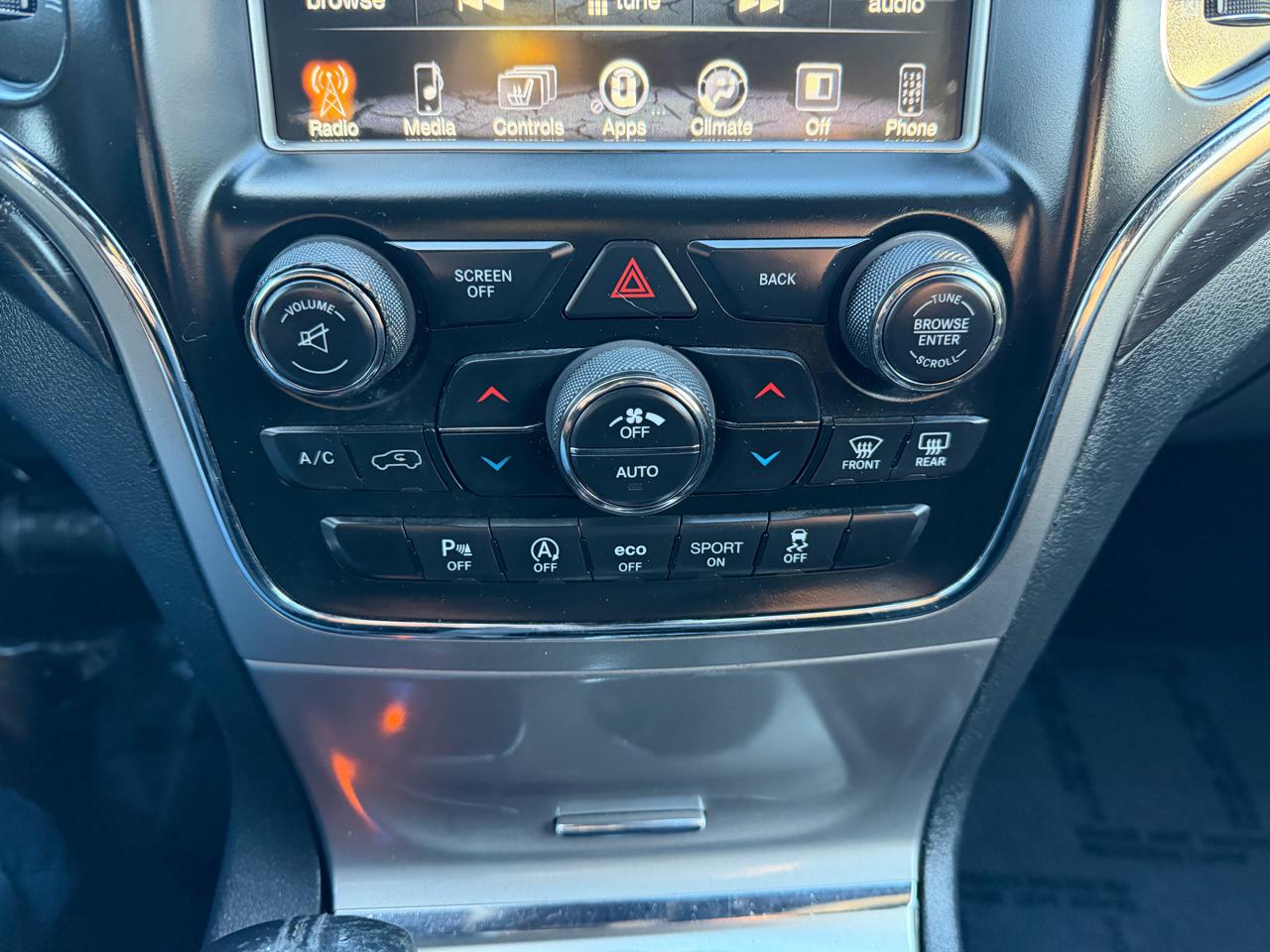 Jeep Grand Cherokee Laredo 4WD 2017