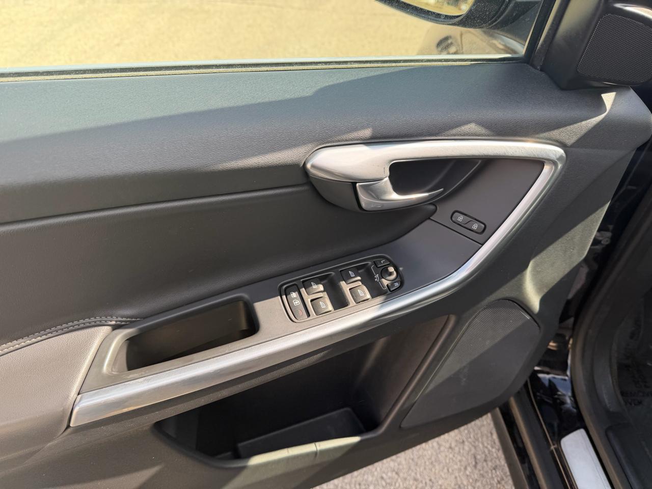 Volvo XC60 T6 Drive-E Platinum AWD 2016