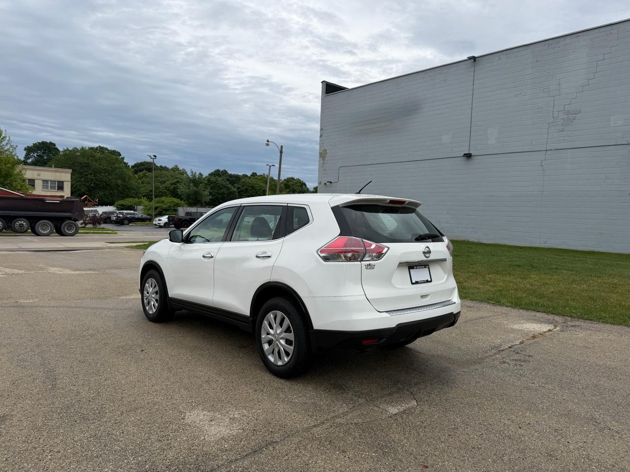 Nissan Rogue S AWD 2014