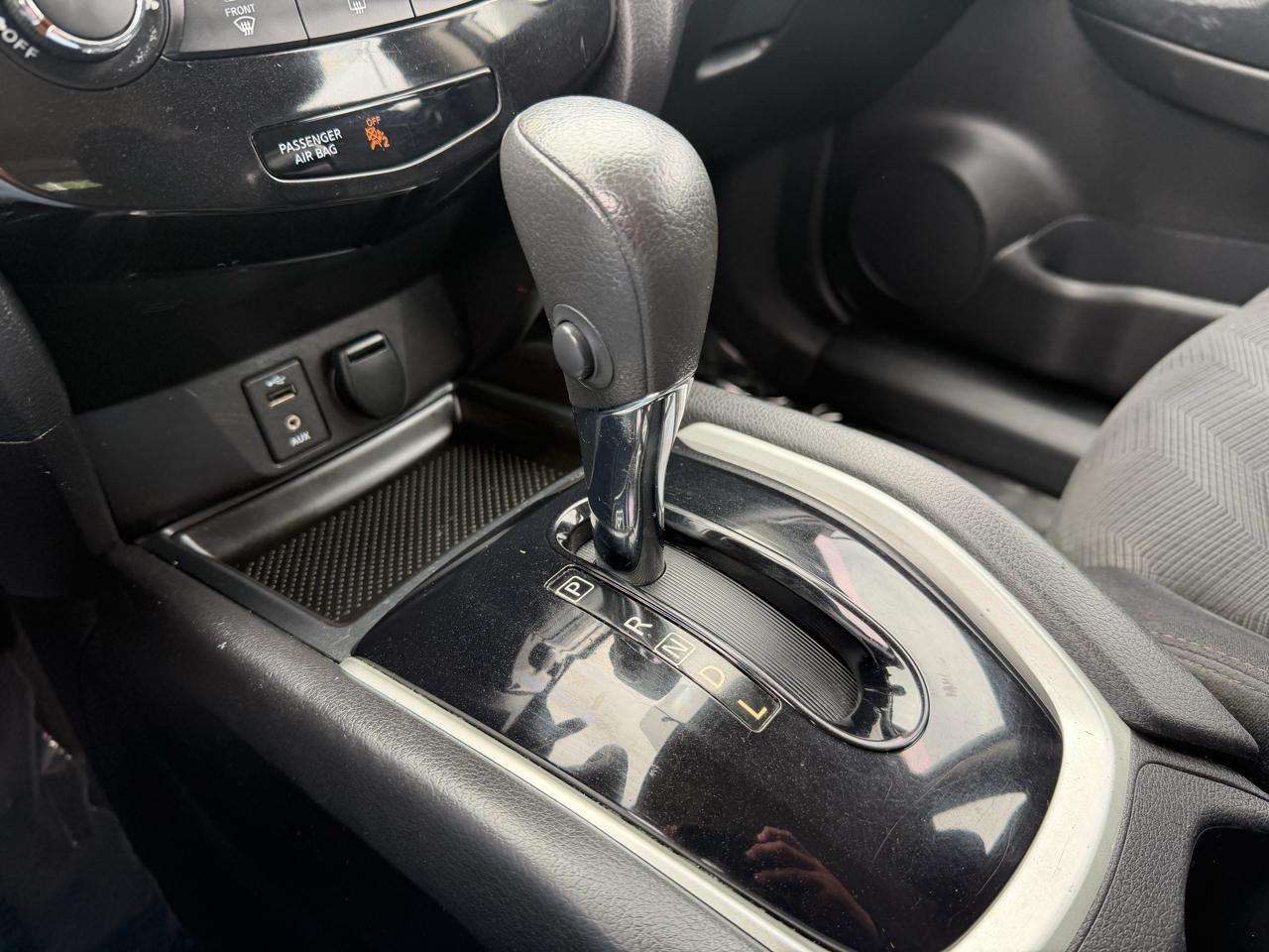 Nissan Rogue S AWD 2014