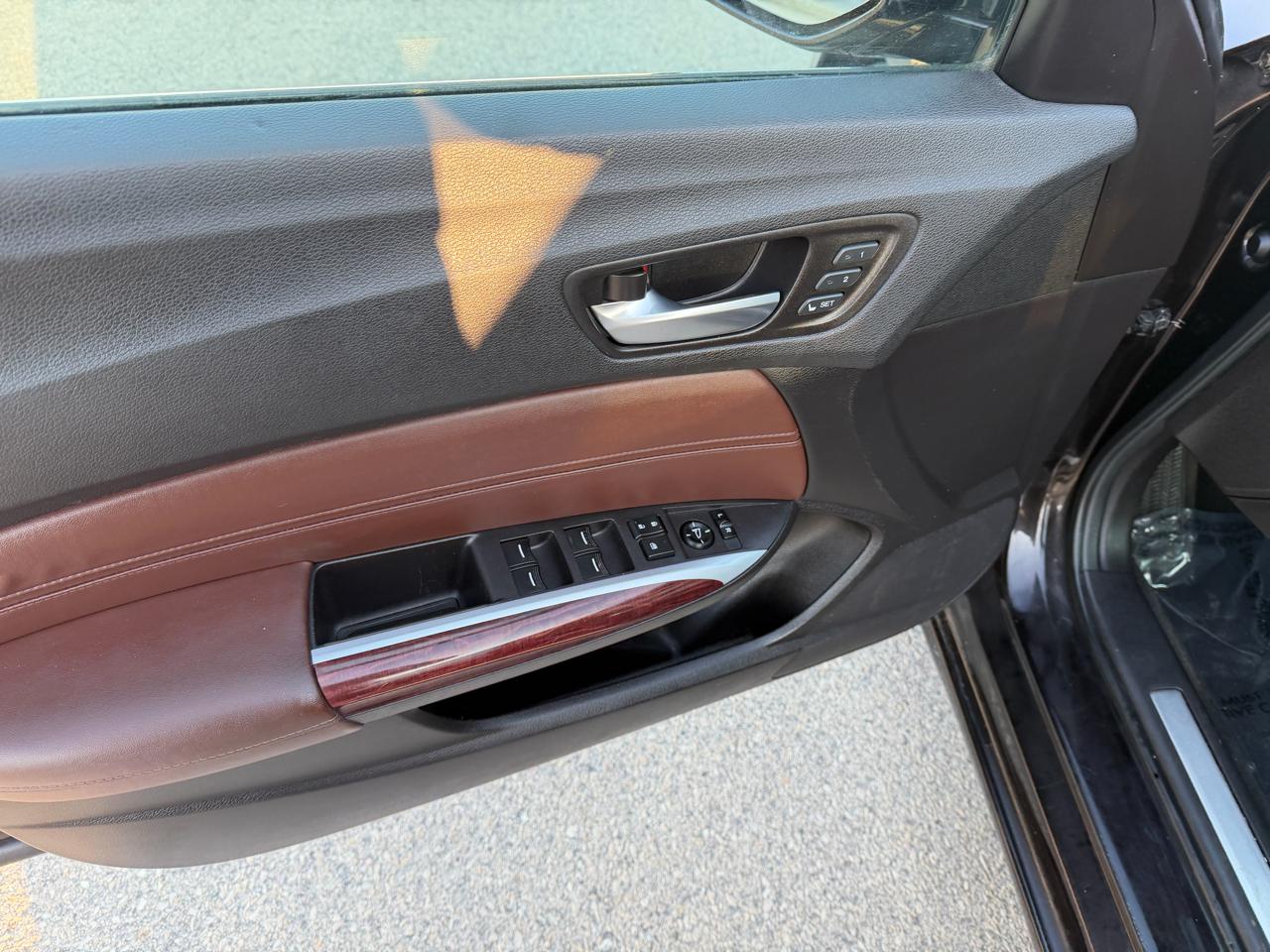 Acura TLX 8-Spd DCT 2016