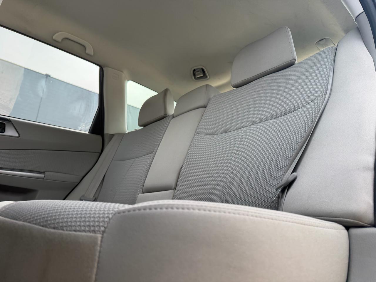 Subaru Forester 2.5X 2012