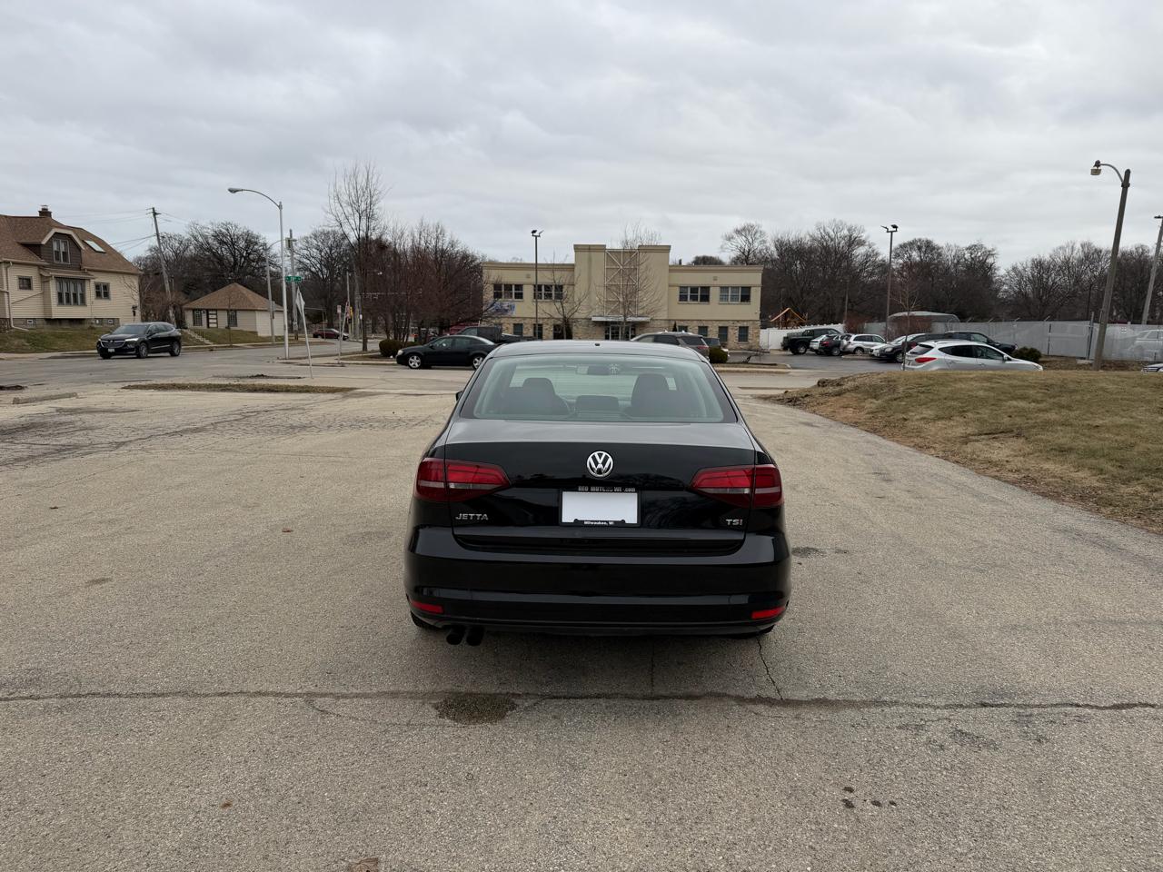 Volkswagen Jetta 1.4T S 6A 2017