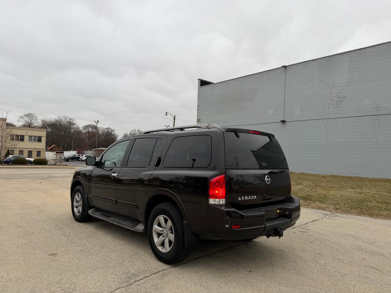 Nissan Armada SL 4WD 2013