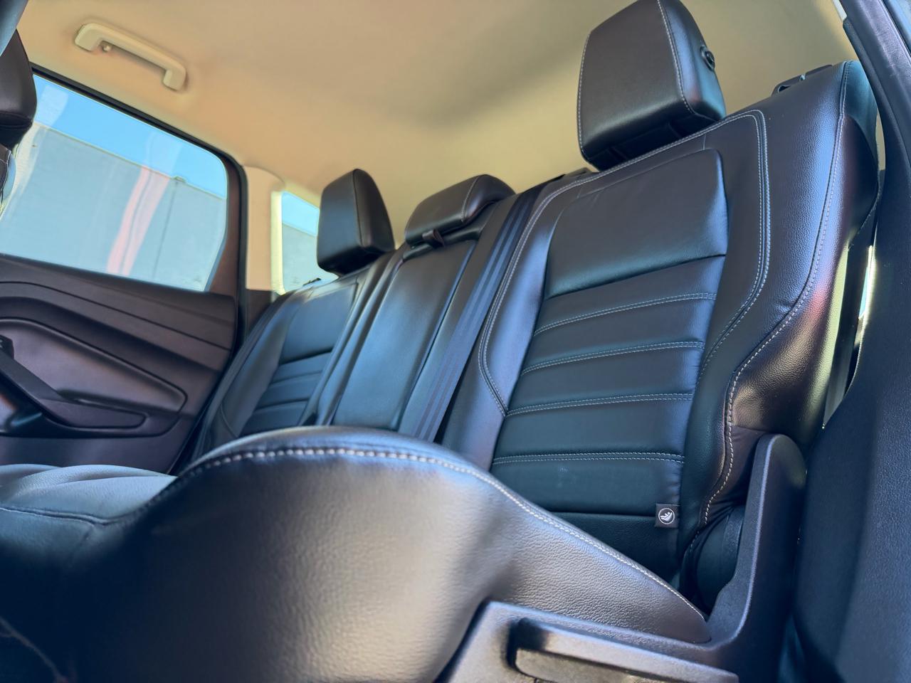 Ford Escape Titanium FWD 2017