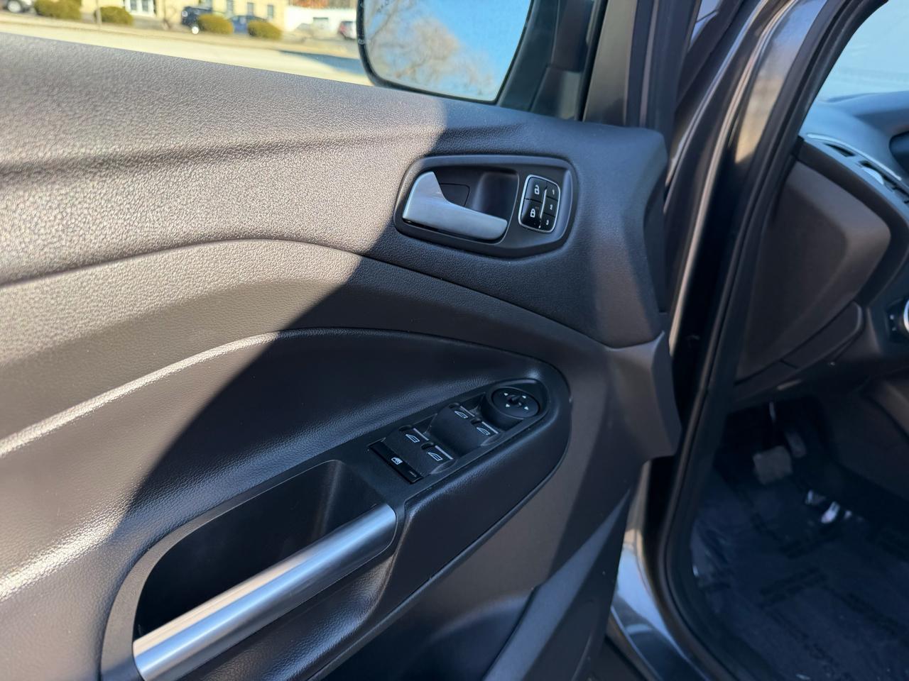 Ford Escape Titanium FWD 2017