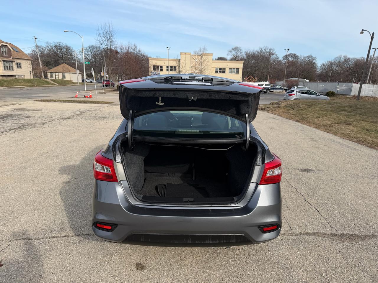 Nissan Sentra S CVT 2019