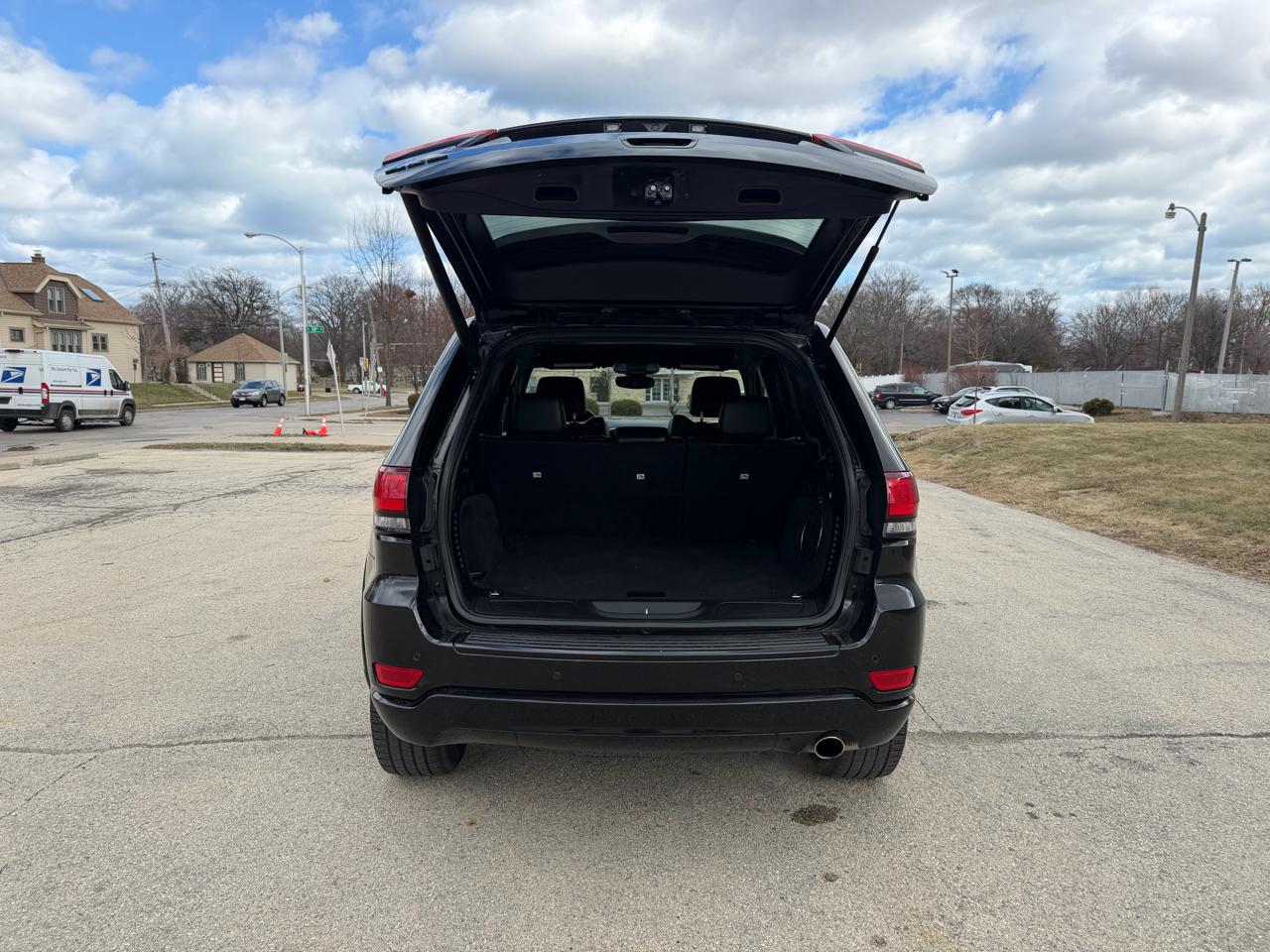 Jeep Grand Cherokee Laredo 4WD 2018