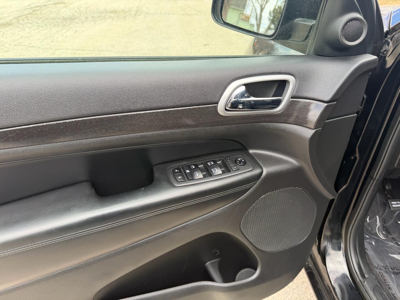 Jeep Grand Cherokee Laredo 4WD 2018