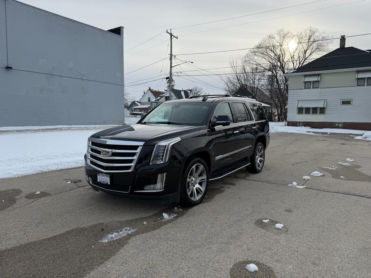 Cadillac Escalade Luxury 4WD 2016