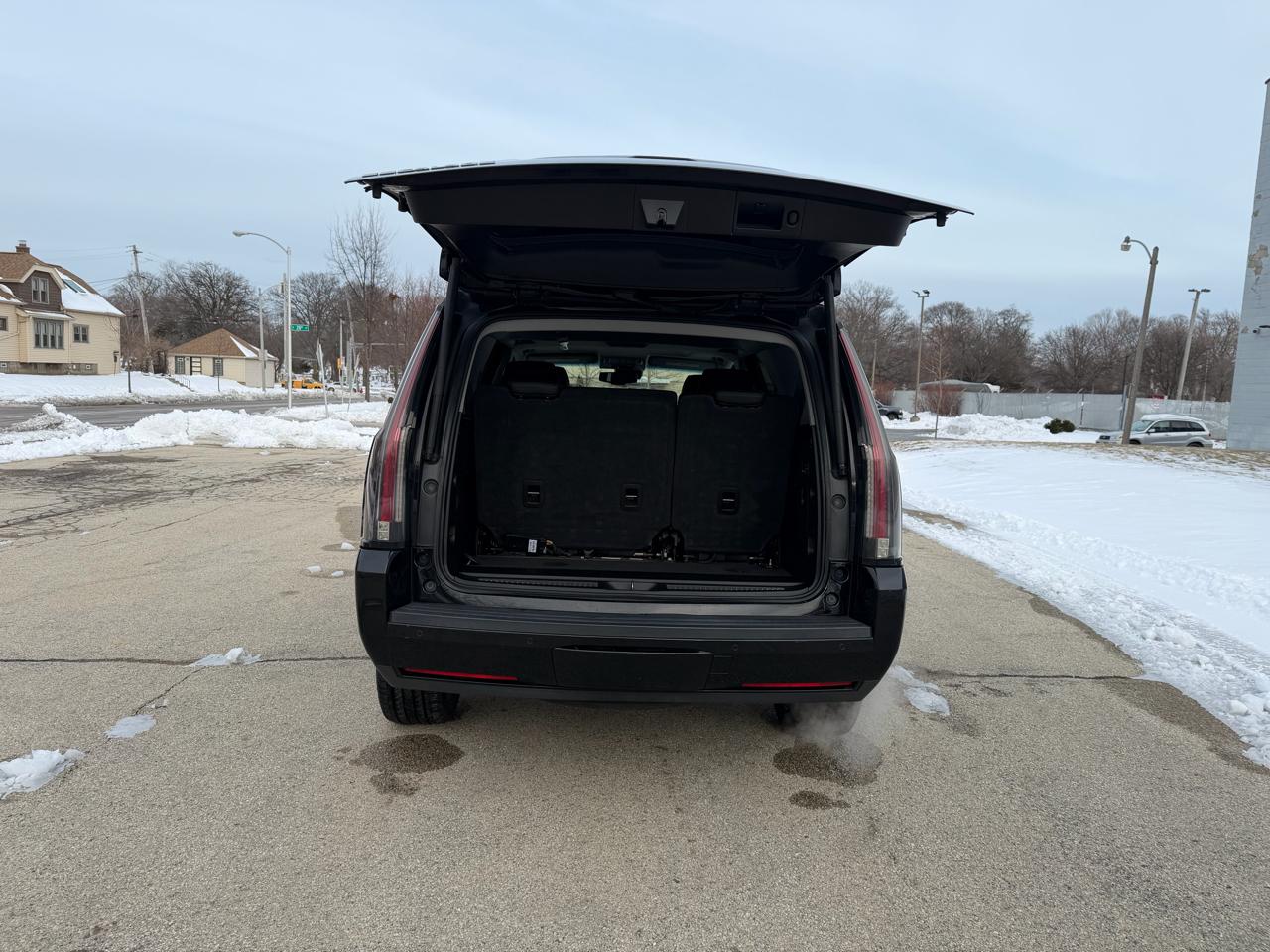 Cadillac Escalade Luxury 4WD 2016