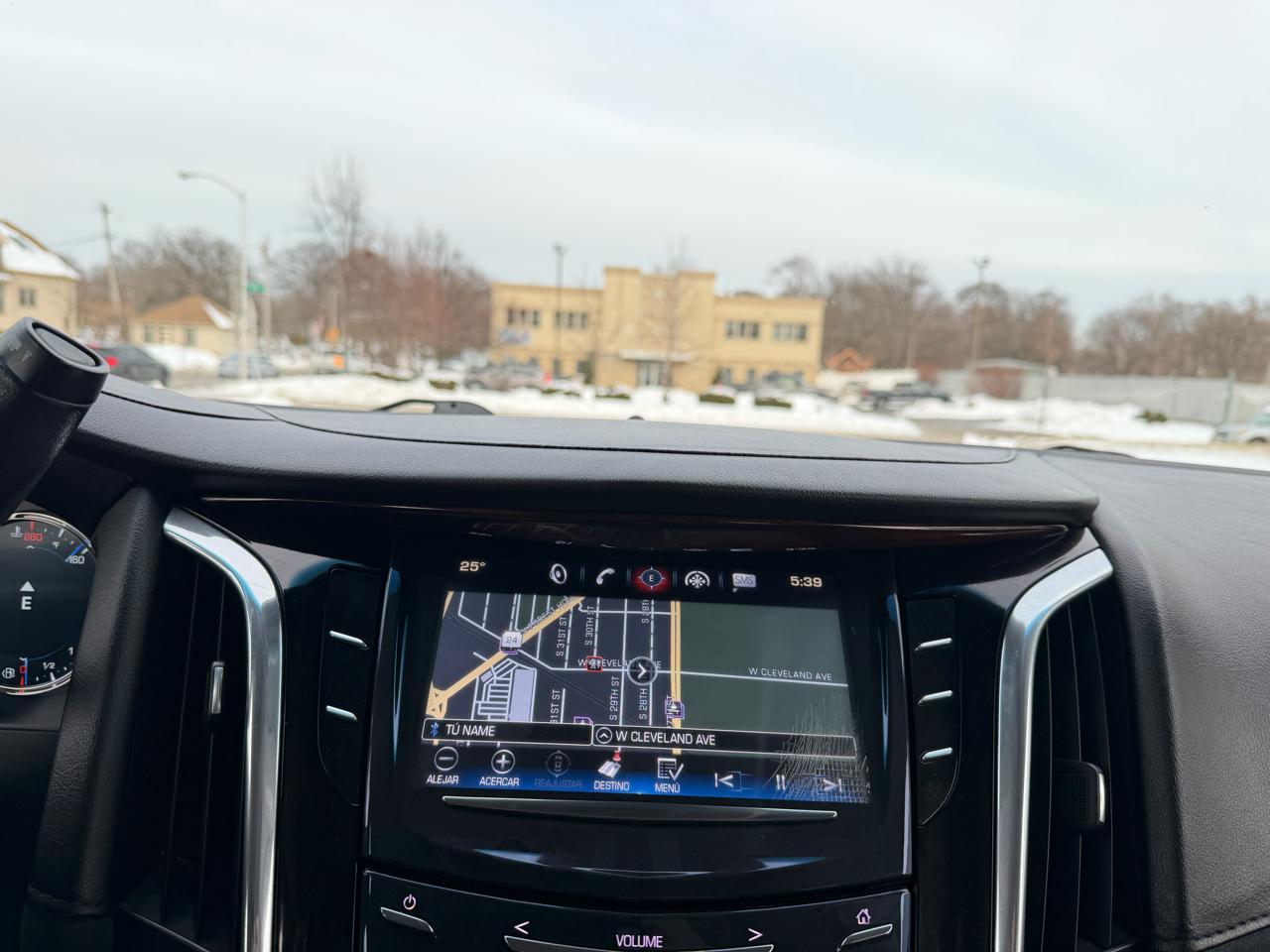 Cadillac Escalade Luxury 4WD 2016