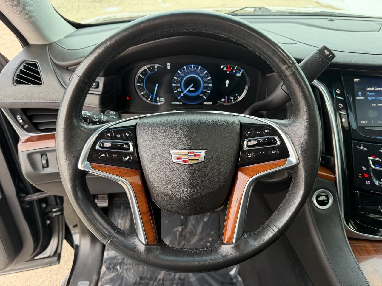 Cadillac Escalade Luxury 4WD 2016