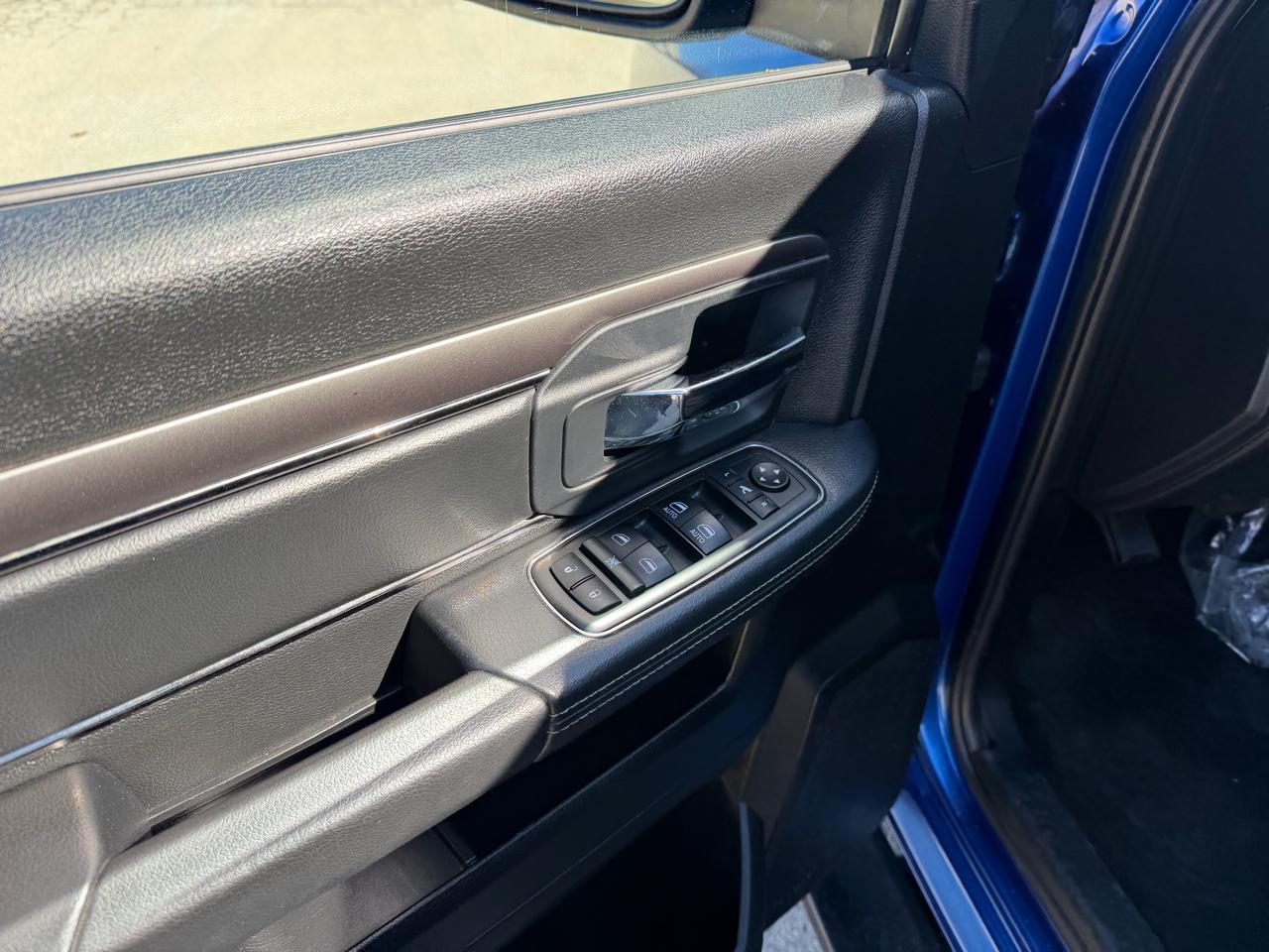 RAM 1500 Sport Crew Cab LWB 4WD 2014