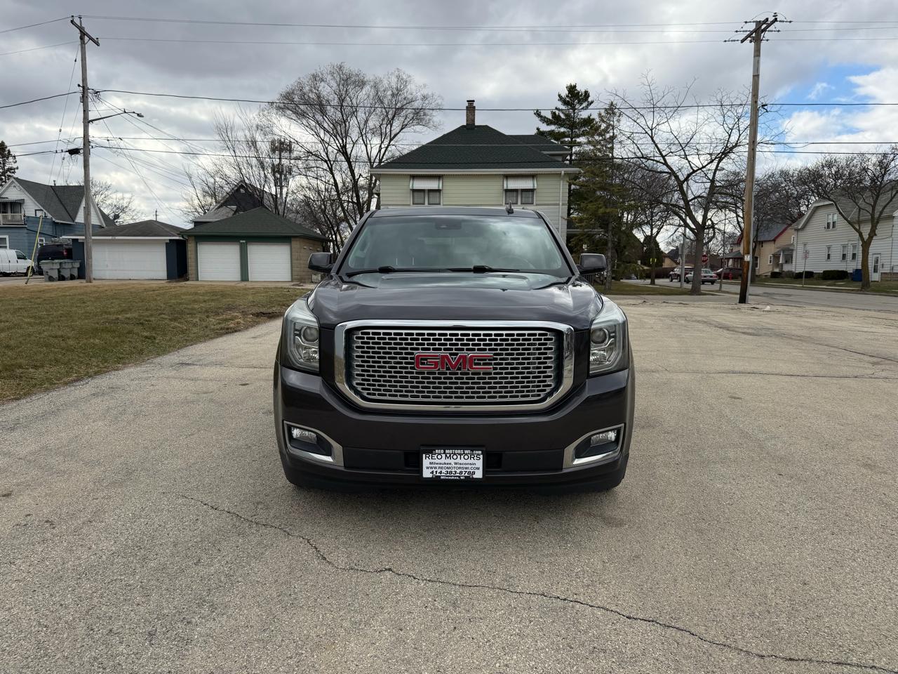 GMC Yukon Denali 4WD 2016