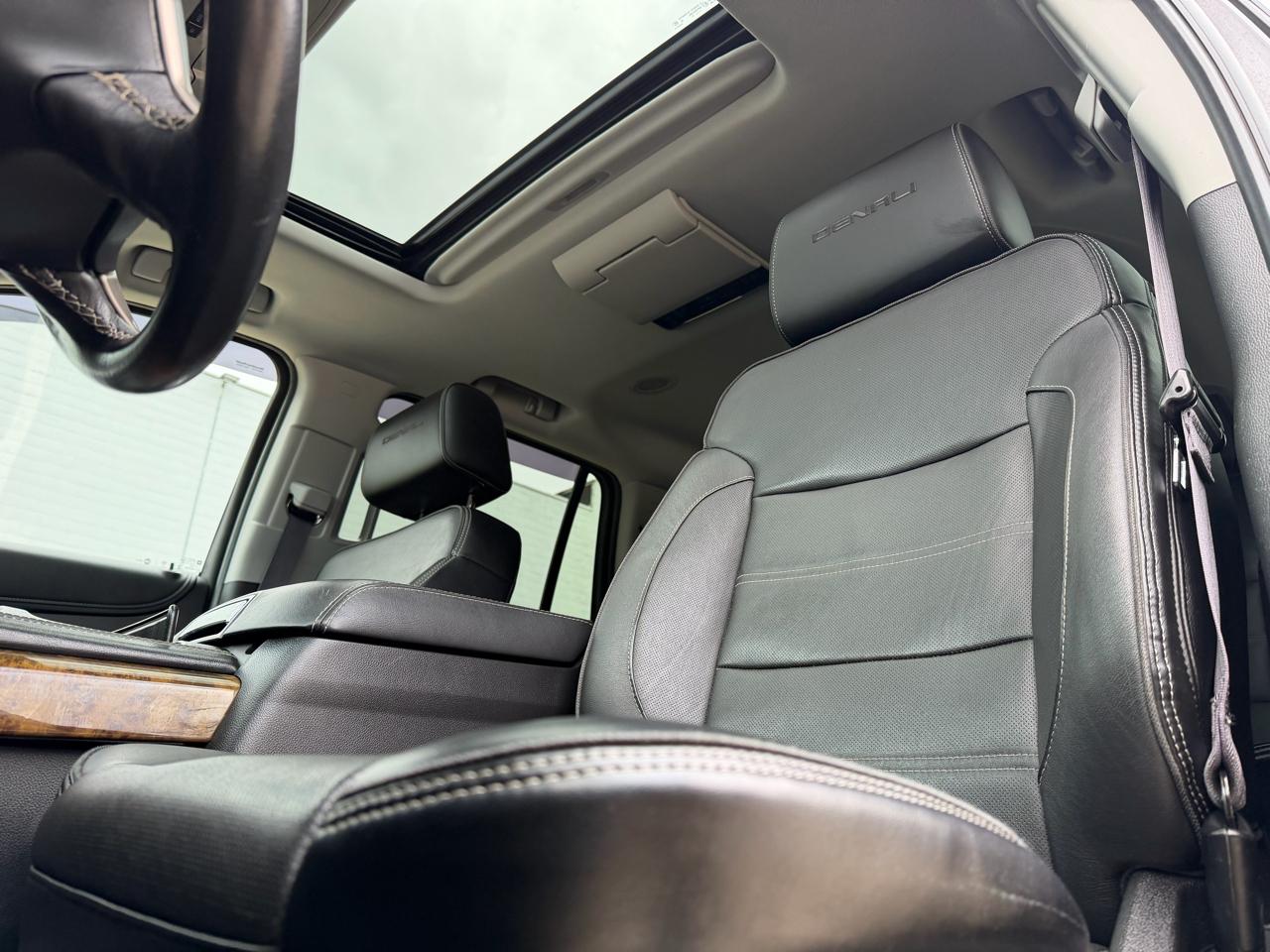 GMC Yukon Denali 4WD 2016