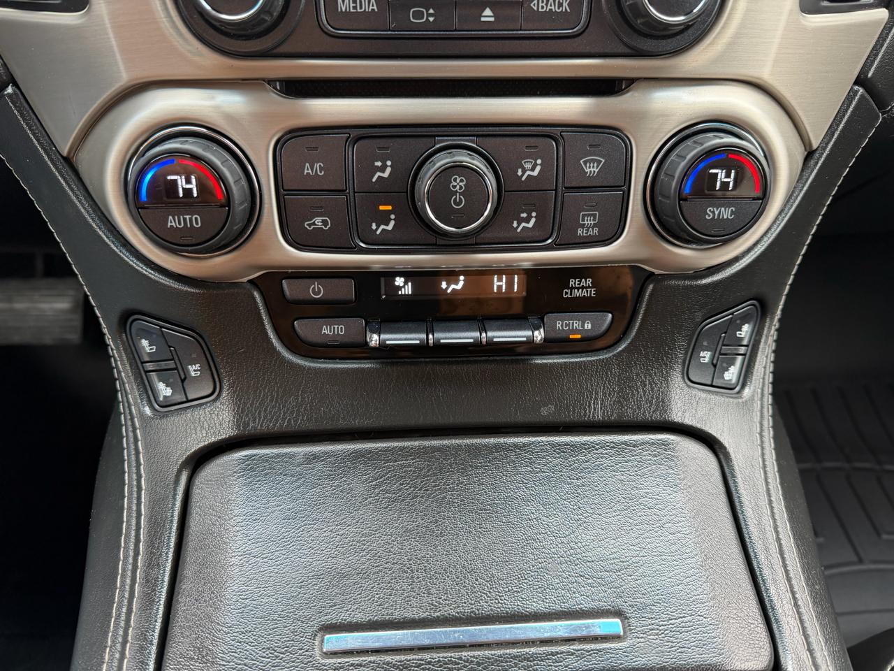 GMC Yukon Denali 4WD 2016