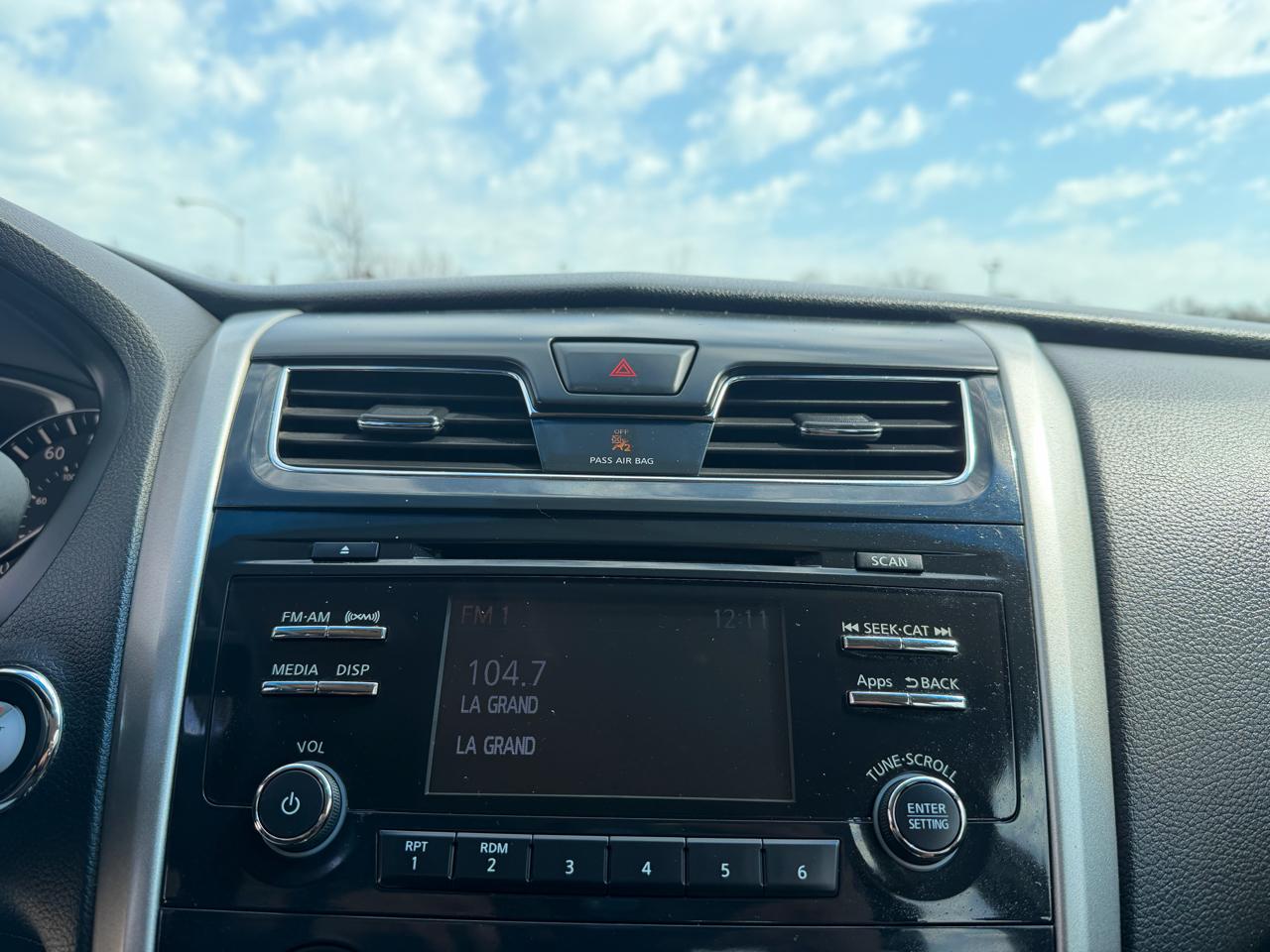 Nissan Altima 2.5 SV 2015