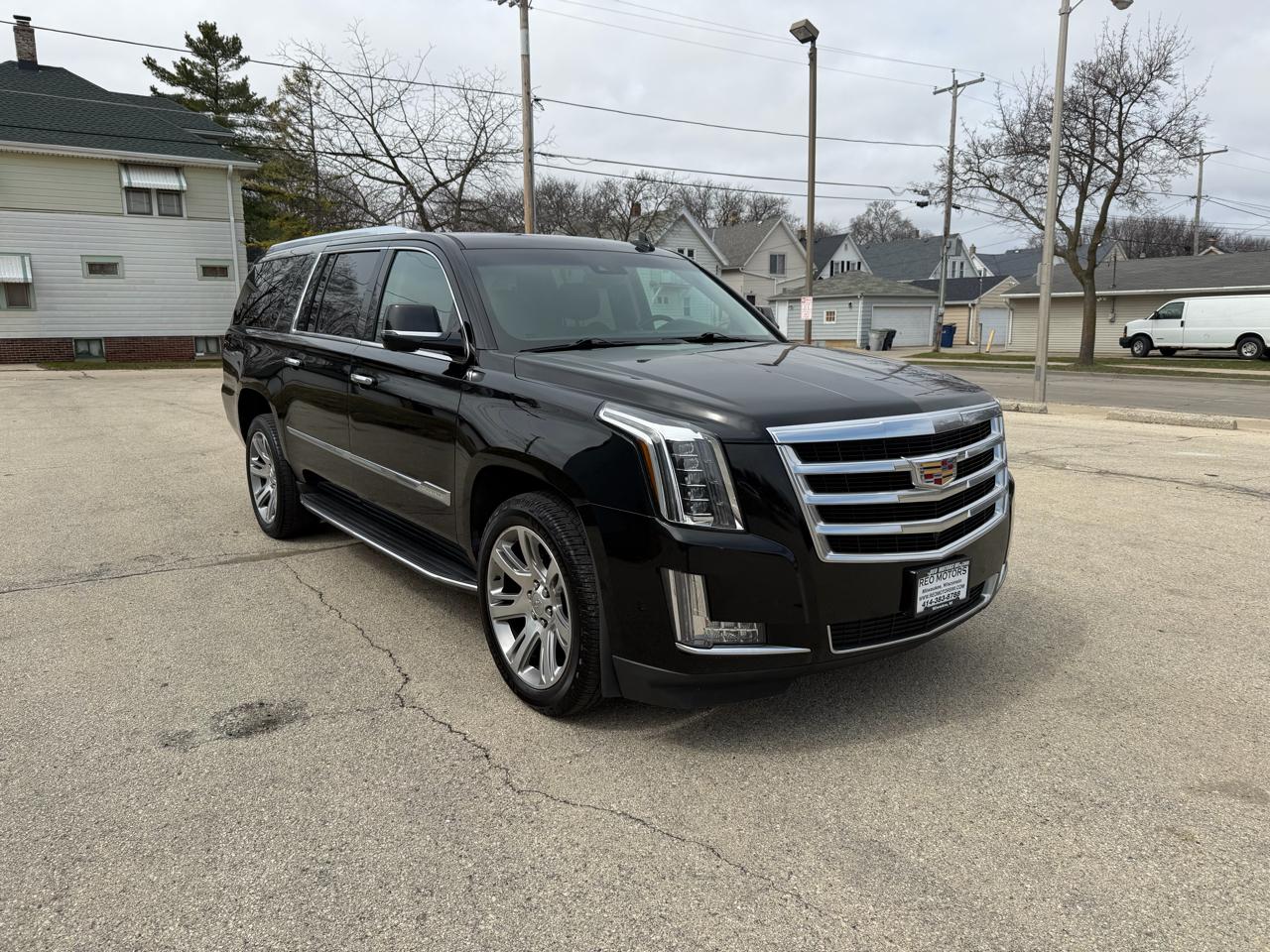 2018 Cadillac Escalade ESV Luxury 4WD