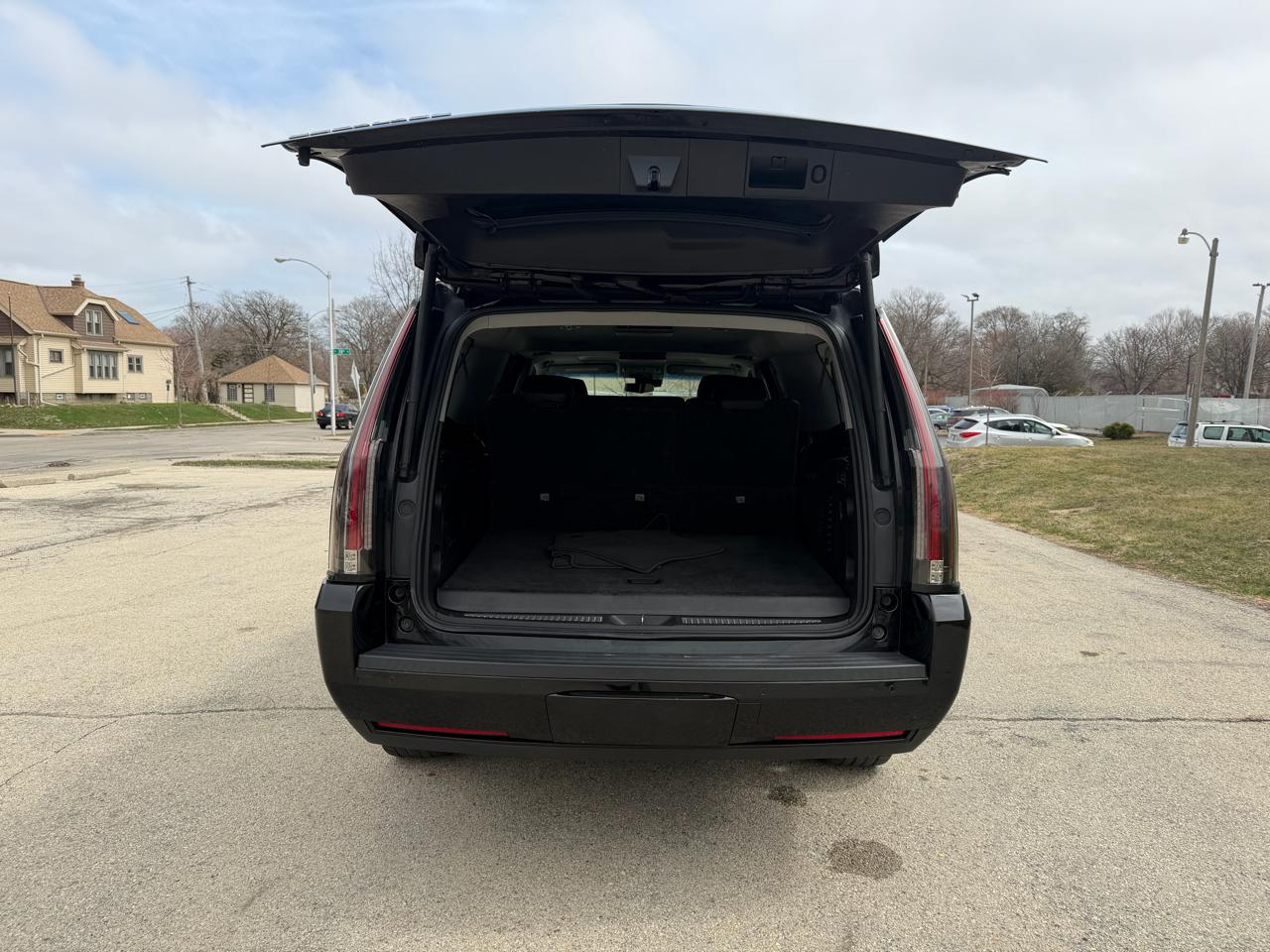 Cadillac Escalade ESV Luxury 4WD 2018