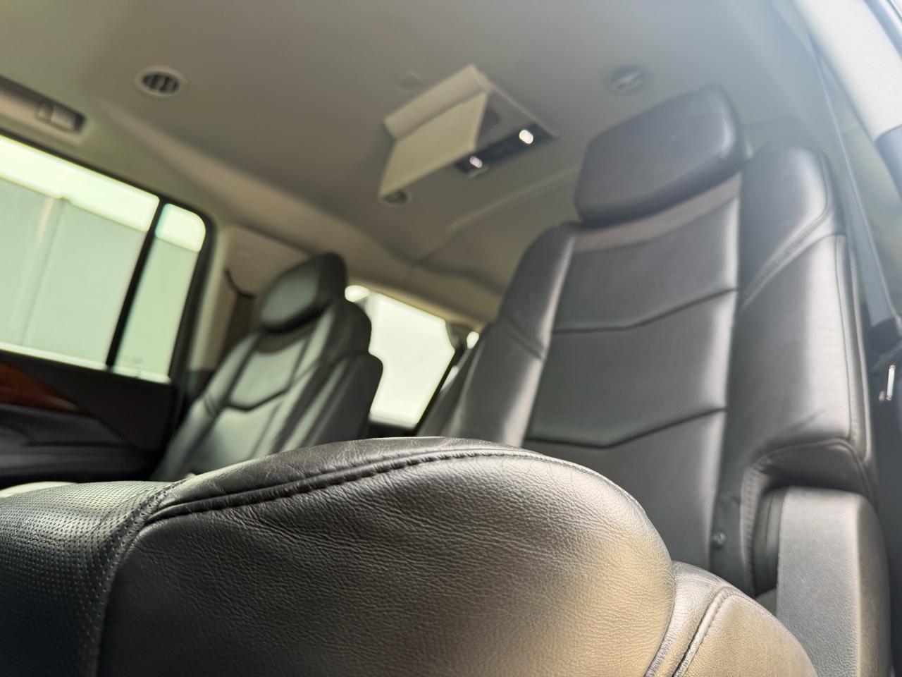 Cadillac Escalade ESV Luxury 4WD 2018