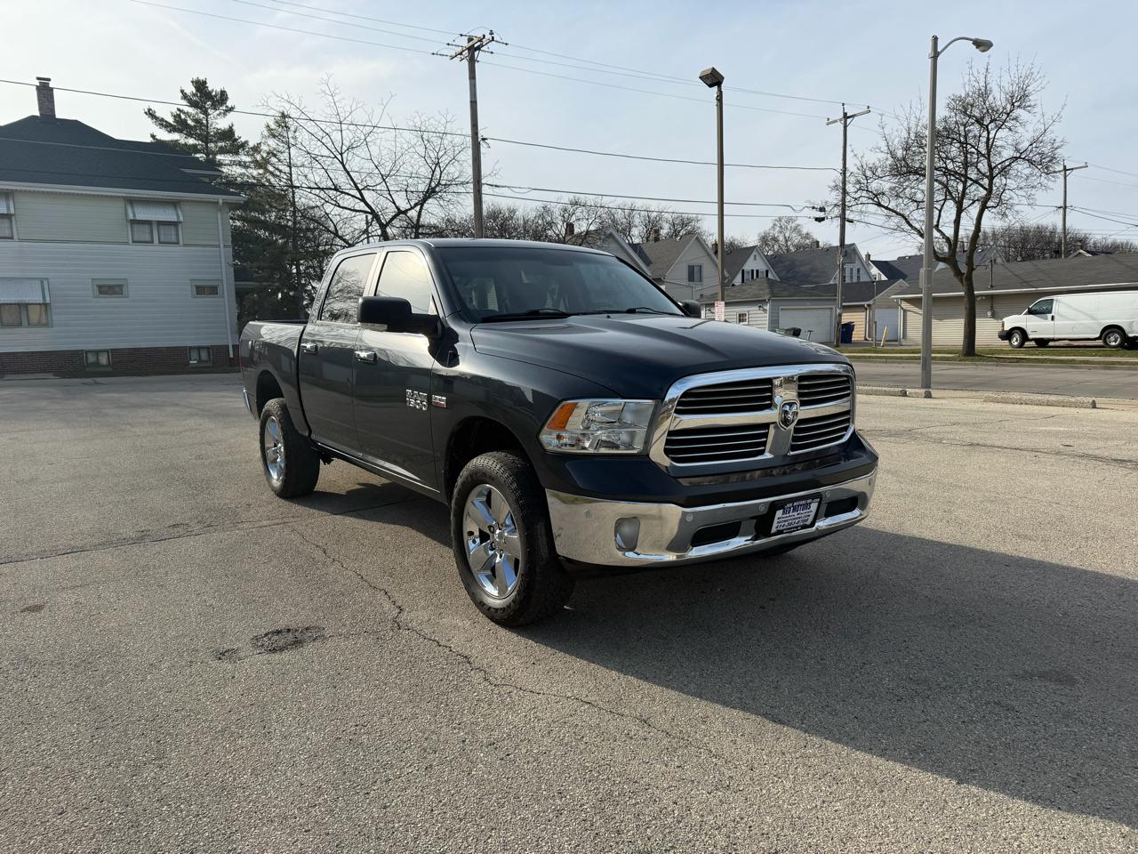 RAM 1500 SLT Crew Cab SWB 4WD 2014